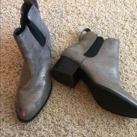 Metallic Booties - Picture 3 of 5